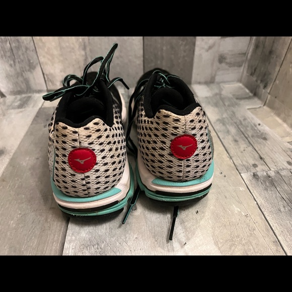 Mizuno womens running shoes size 10 - Picture 7 of 7